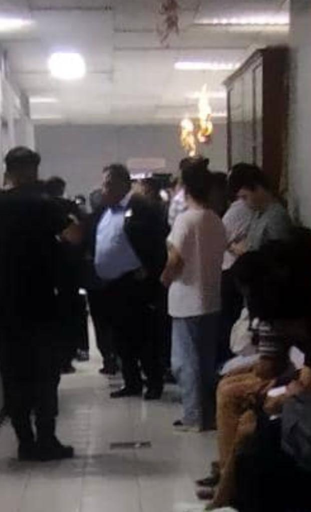 中国游客遭移民局官员刁难索贿 马来西亚旅游部长机场解救