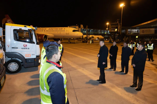 中国民航局局长赴大兴机场迎接2023年最后一天航班平安归来