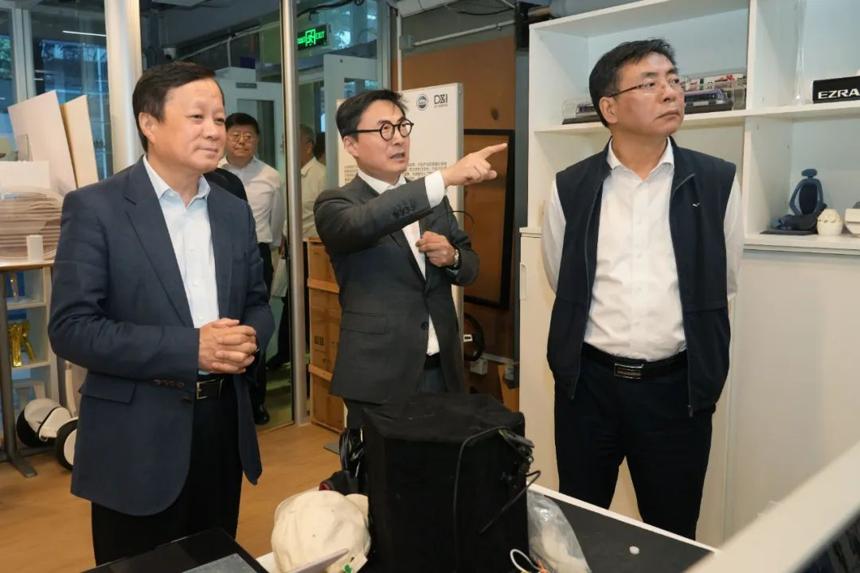 中国商飞—同济大飞机研究院正式揭牌成立 中国商飞—同济大飞机研究院正式揭牌成立